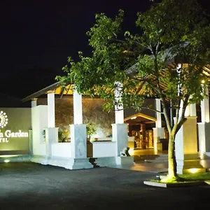 4* Hotel Full Moon Garden